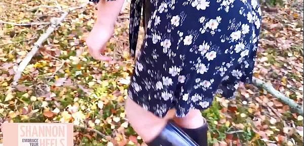  FOREST GiRL PiSS   FLASH - Shannon Heels